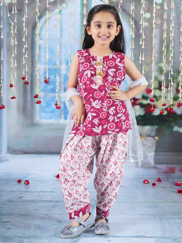 Girls Cotton Sleeveless Kurta Salwar and Dupatta with Floral Print, Lace work and Tussel Work - Mahroon - Little Bansi