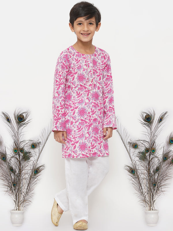 Boys  Cotton Thread work Floral Kurta with Pearl Buttons and Pyjama - Little Bansi
