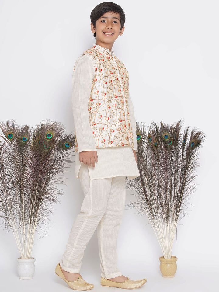 Banarsi Red Tulip Embroidery Jacket with Cotton Kantha kurta and Kantha Pyjama - Little Bansi