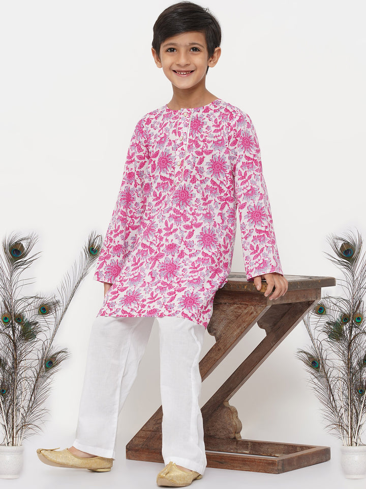 Boys  Cotton Thread work Floral Kurta with Pearl Buttons and Pyjama - Little Bansi