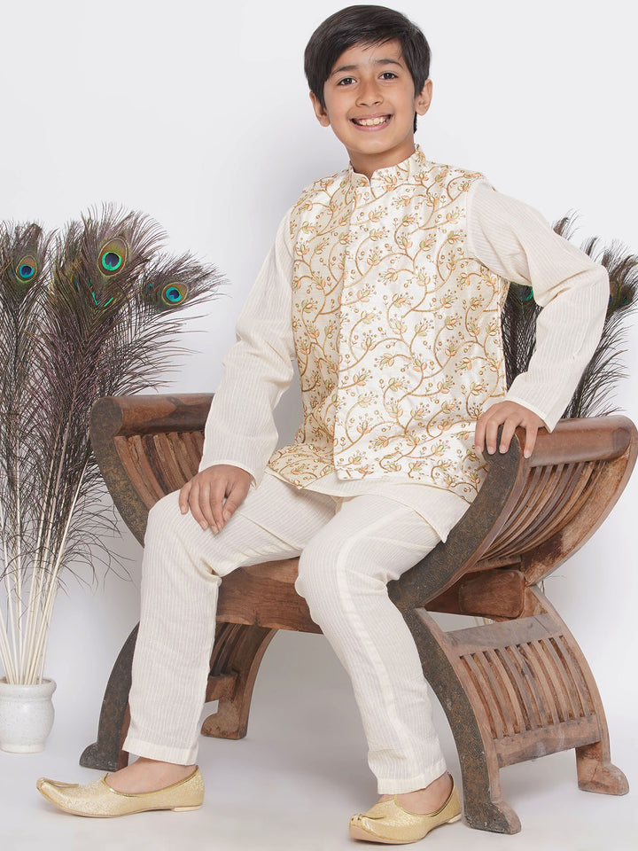 Banarasi Boys Floral Embroidery Jacket with Cotton Kantha kurta and Pyjama - Little Bansi